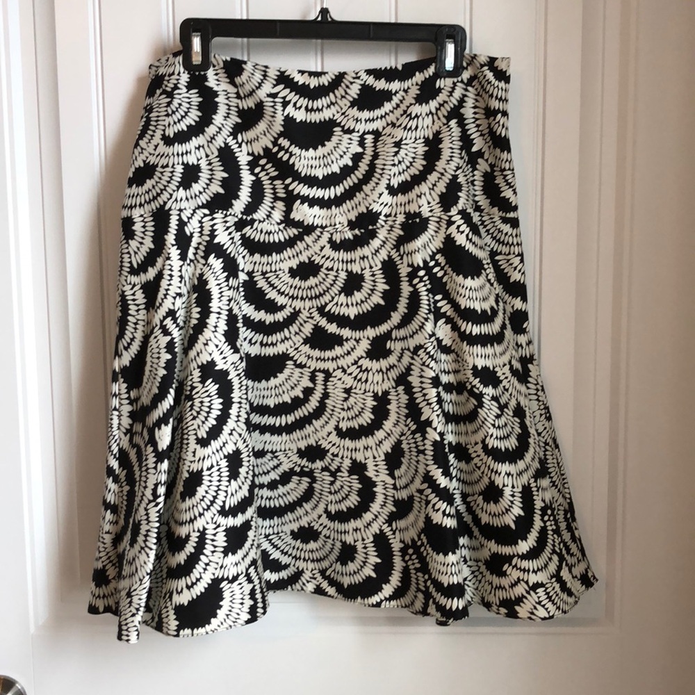Silk knee-length skirt